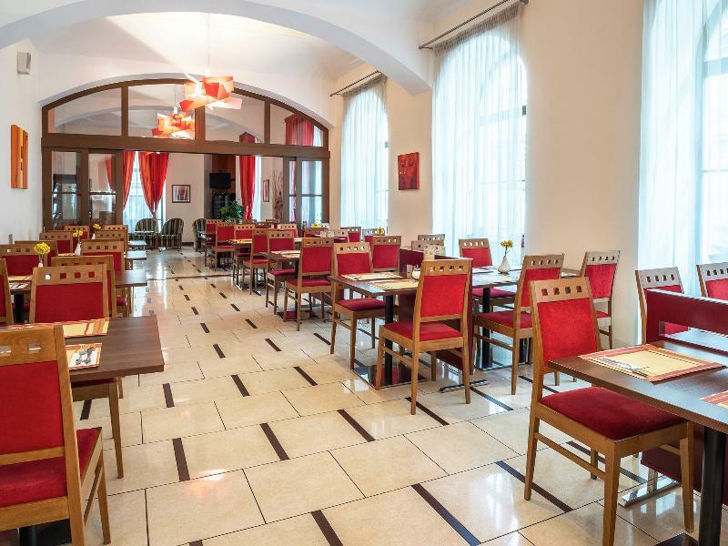 Ea Sonata Otel