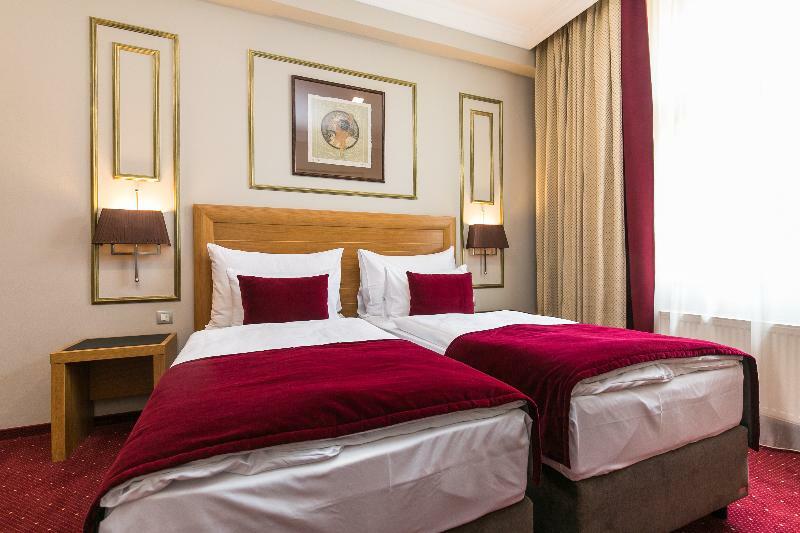 Otel Caruso Old Town