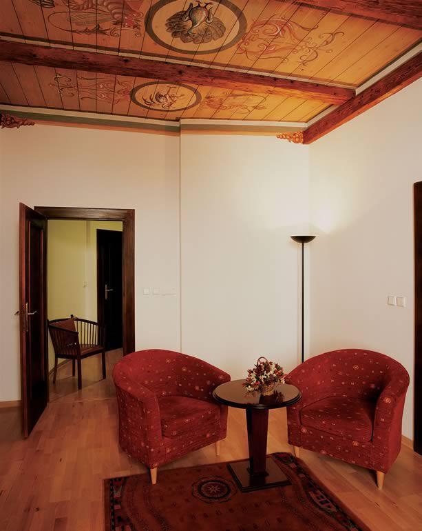 Cerna Liska Hotel