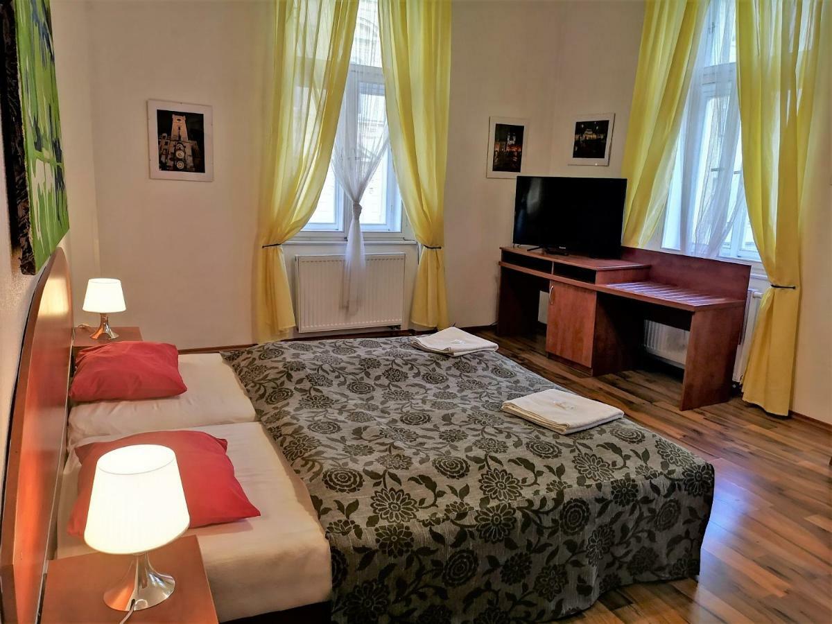 Auspicie Aparthotel Prag