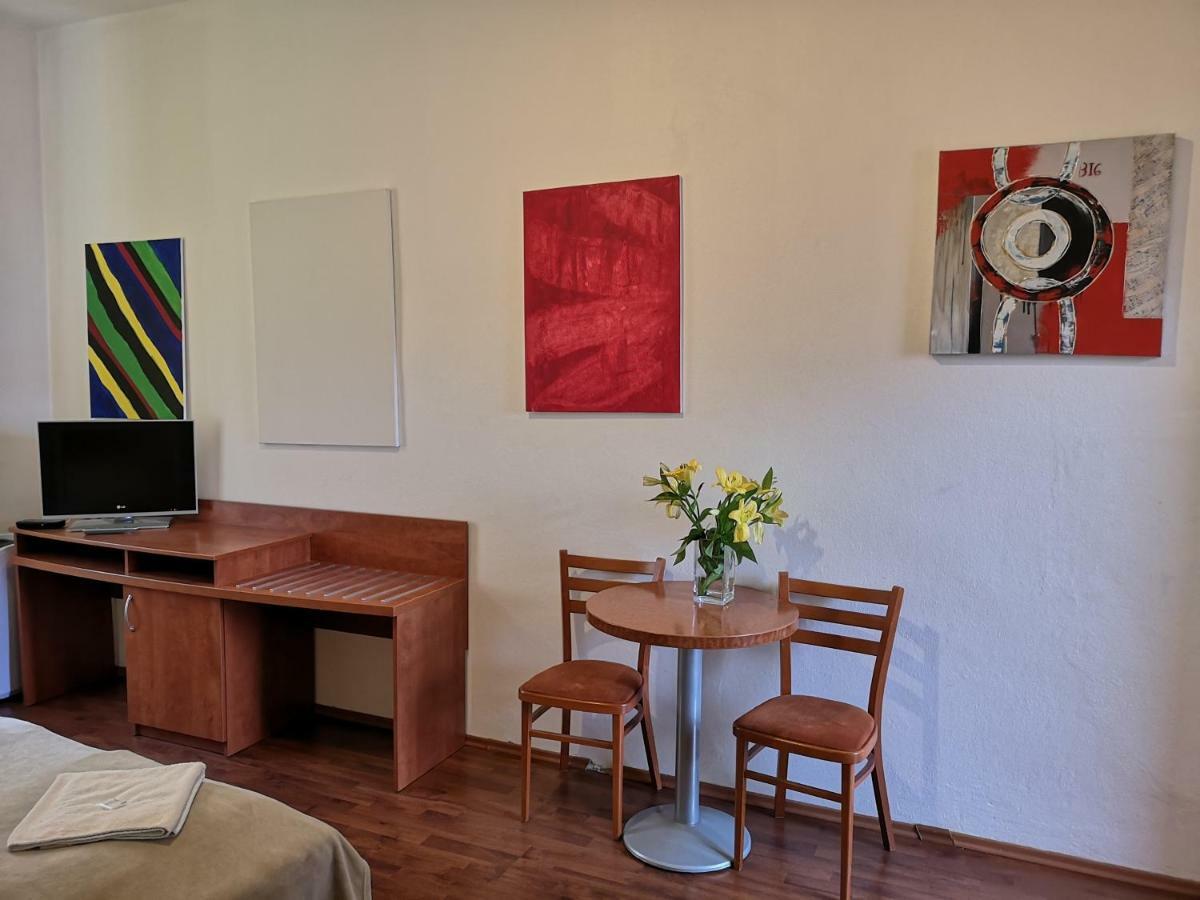 Aparthotel Auspicie 3*