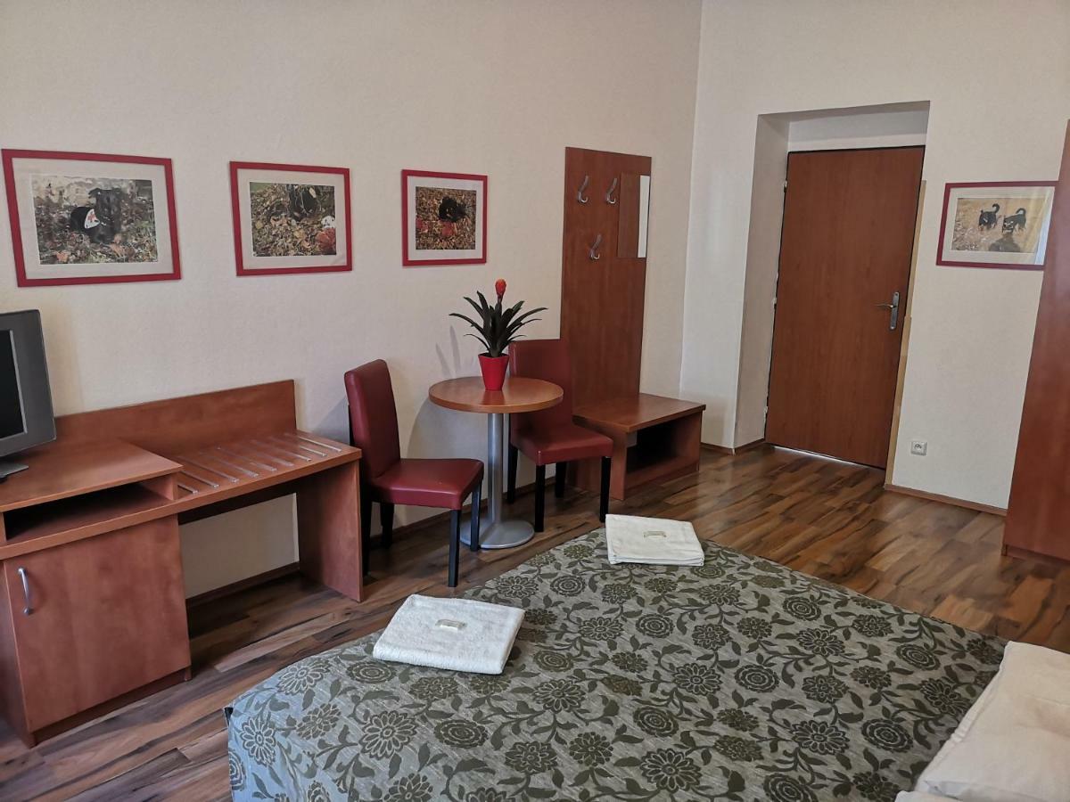 Auspicie Aparthotel 3*
