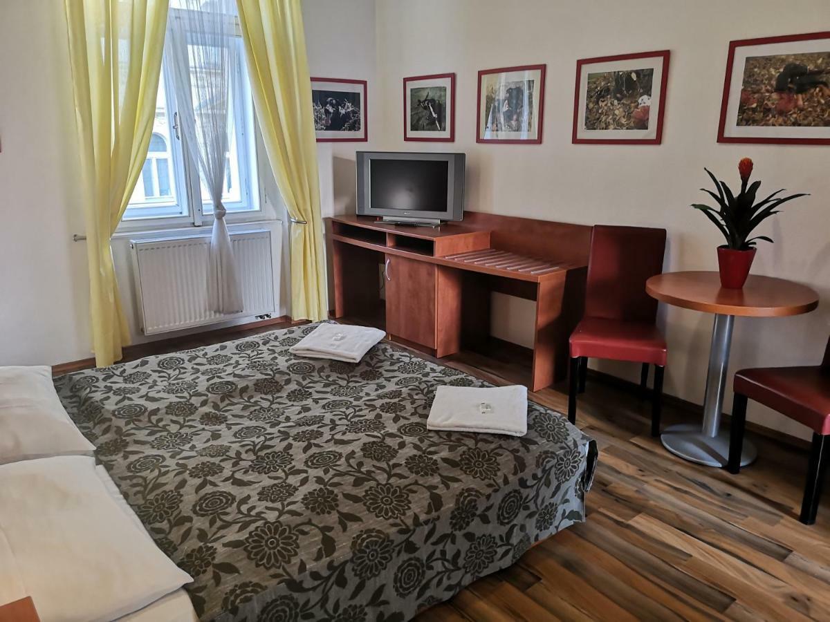 Aparthotel Auspicie 3*