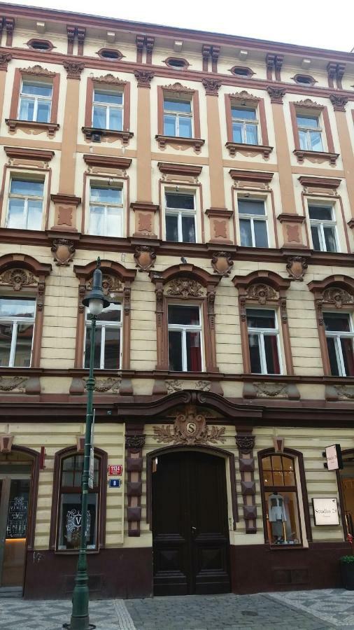 Apartment Petrska 8 *