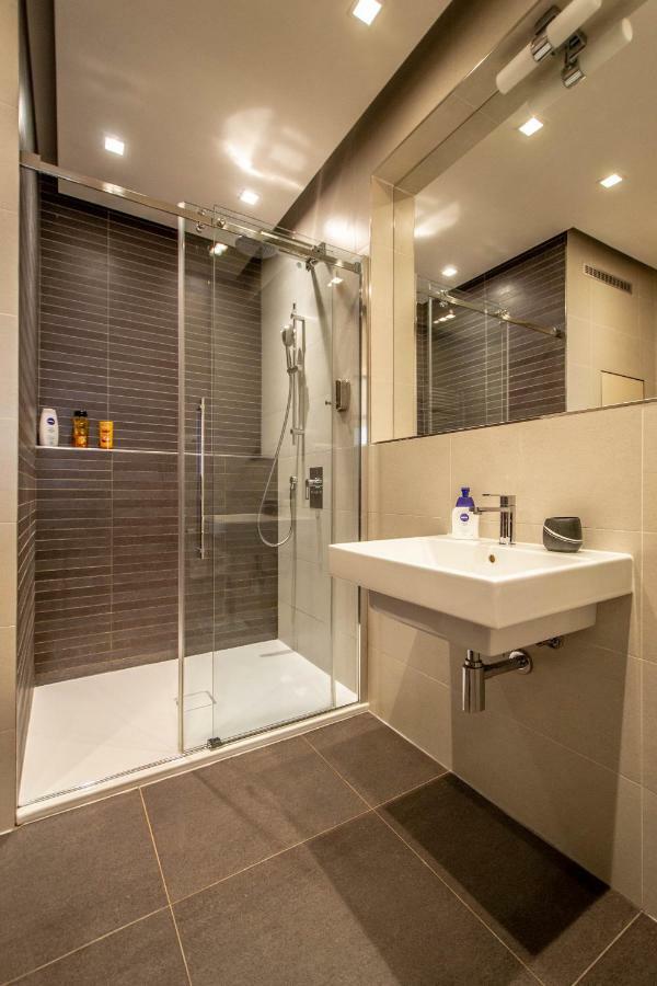 Unique Charles Bridge 2bdr Apartment. * Prague