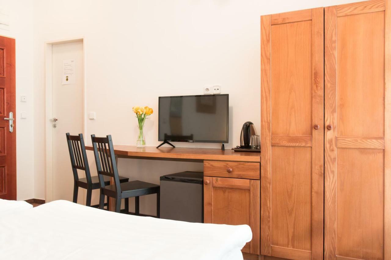 Otel Karlin