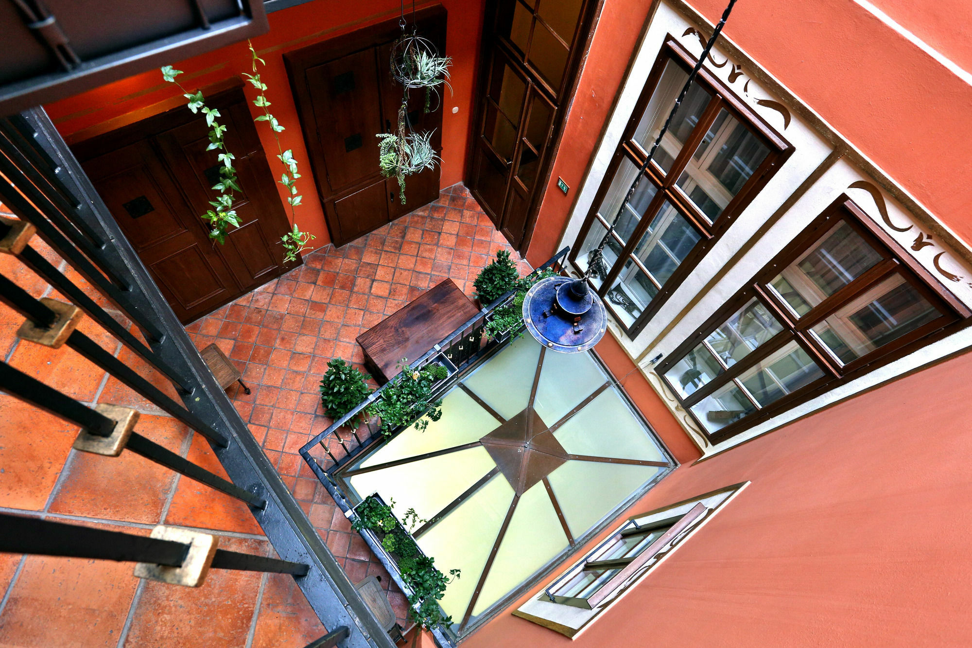 U Cerneho Orla Hotel