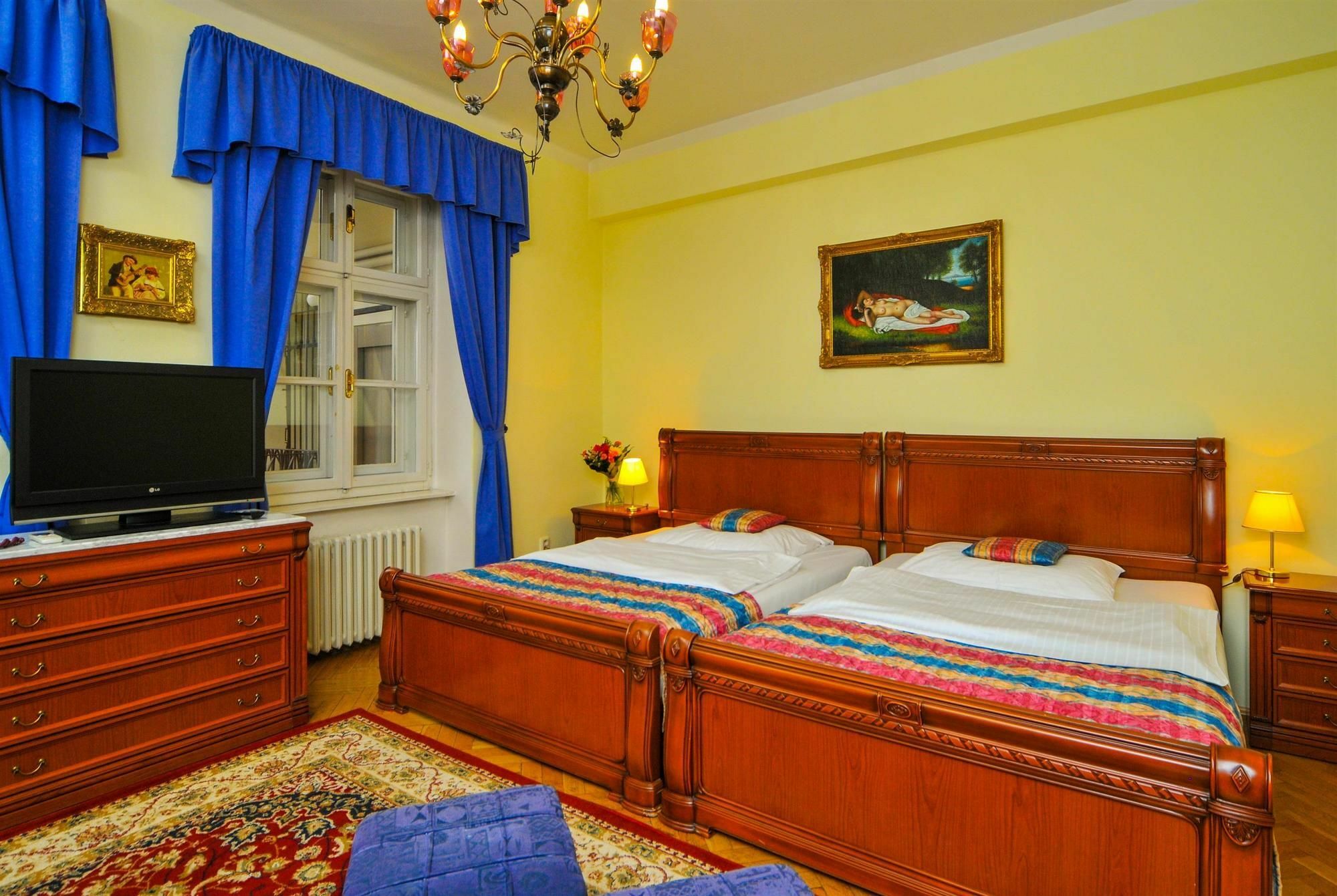 Josephine Old Town Square - Czech Leading Hotel Prague