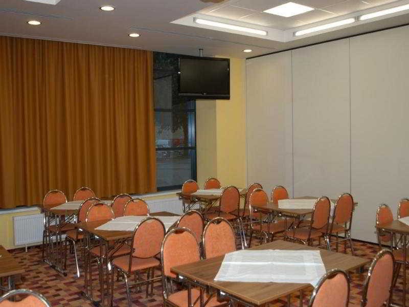Iris Eden 4*