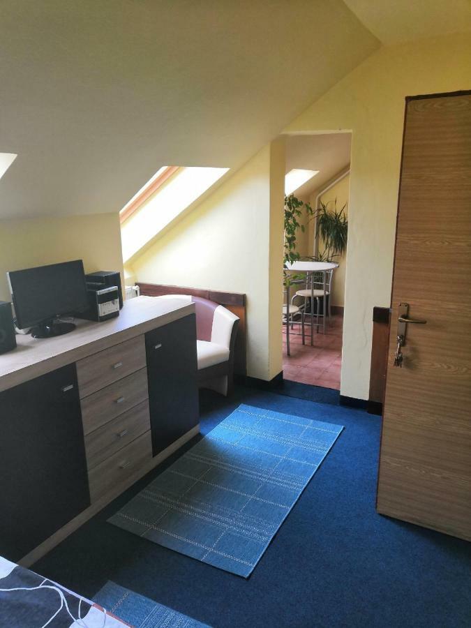 Hostel Damiell