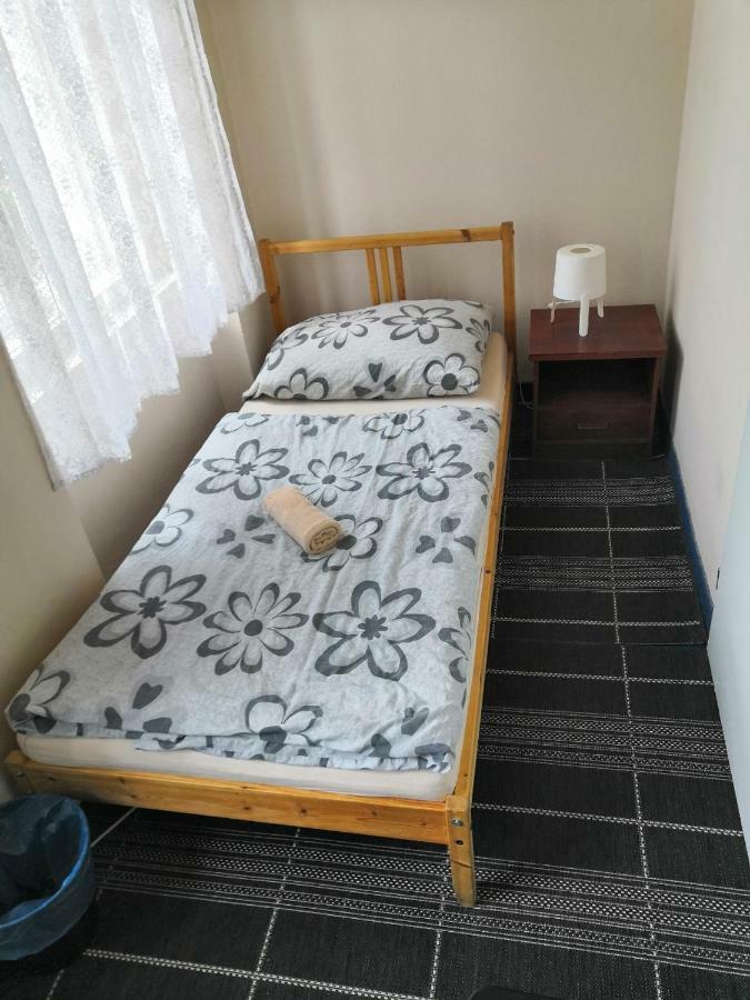 Damiell Hostel *