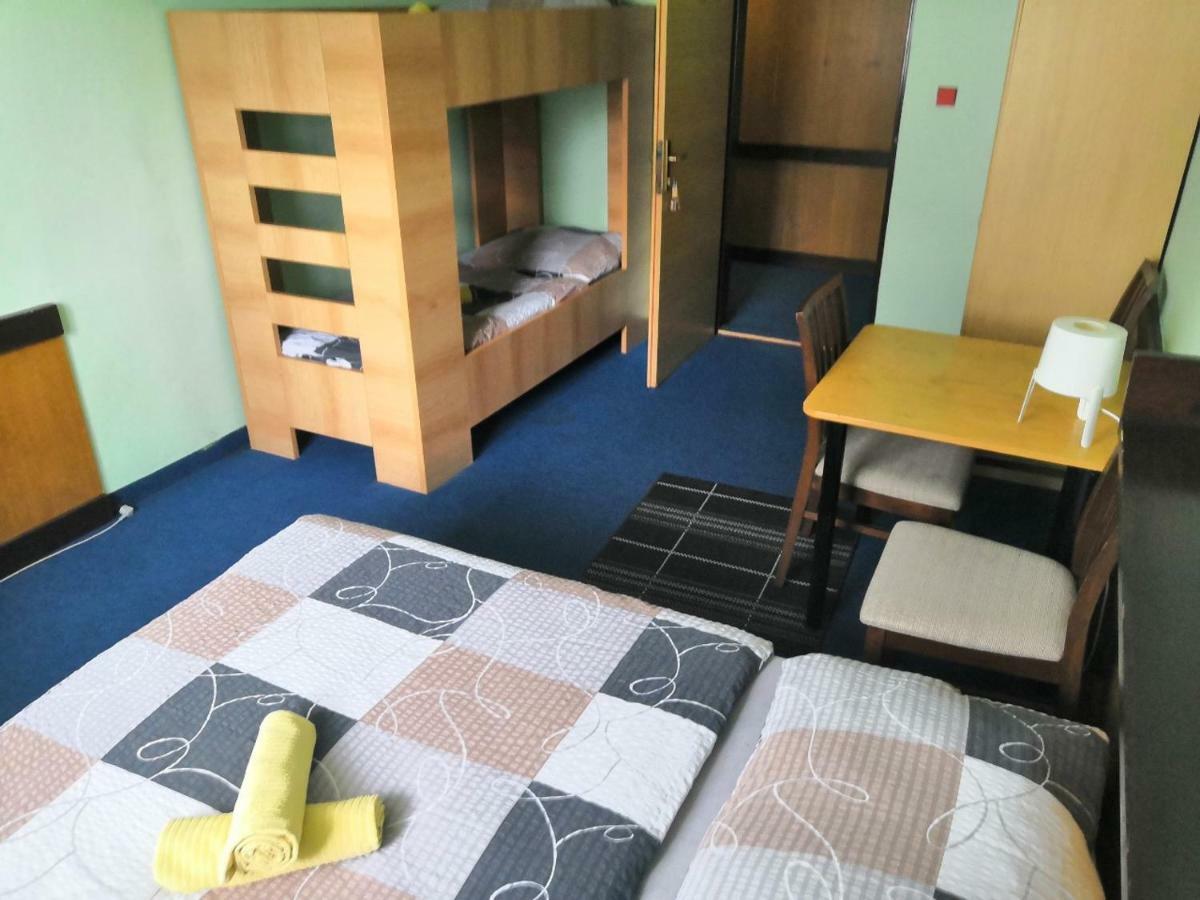 Hostel Damiell