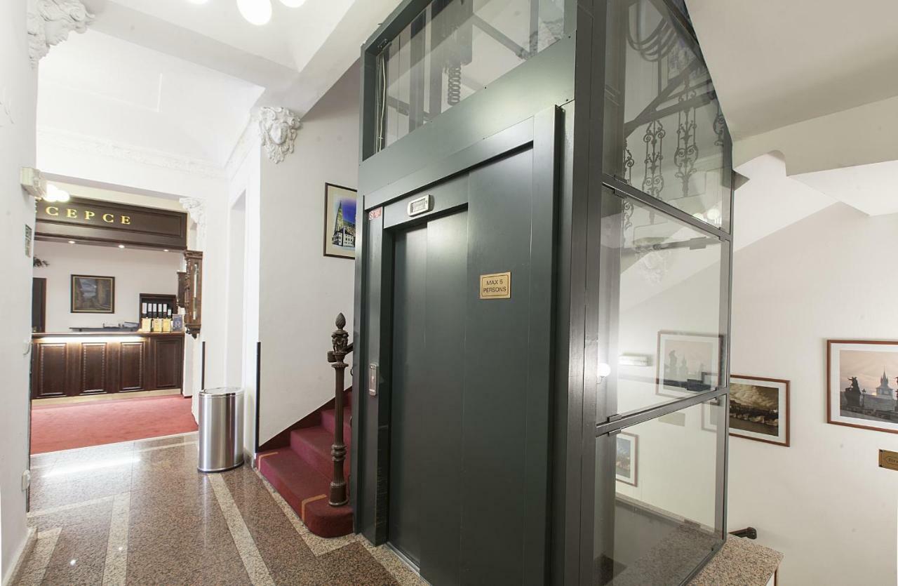 Atos Prague