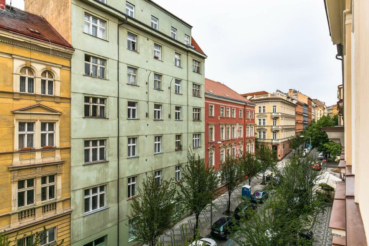 Art Ii * Prague