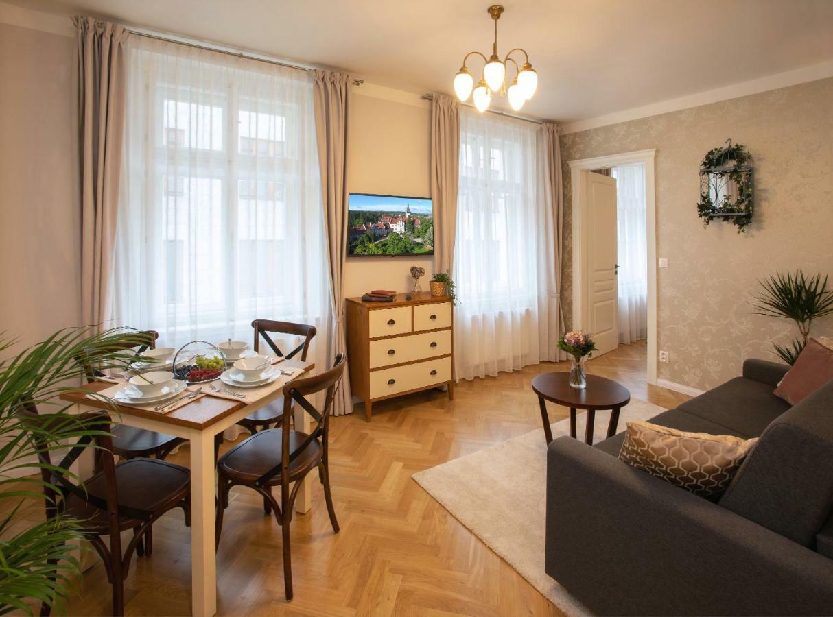 Seno6 * Prague