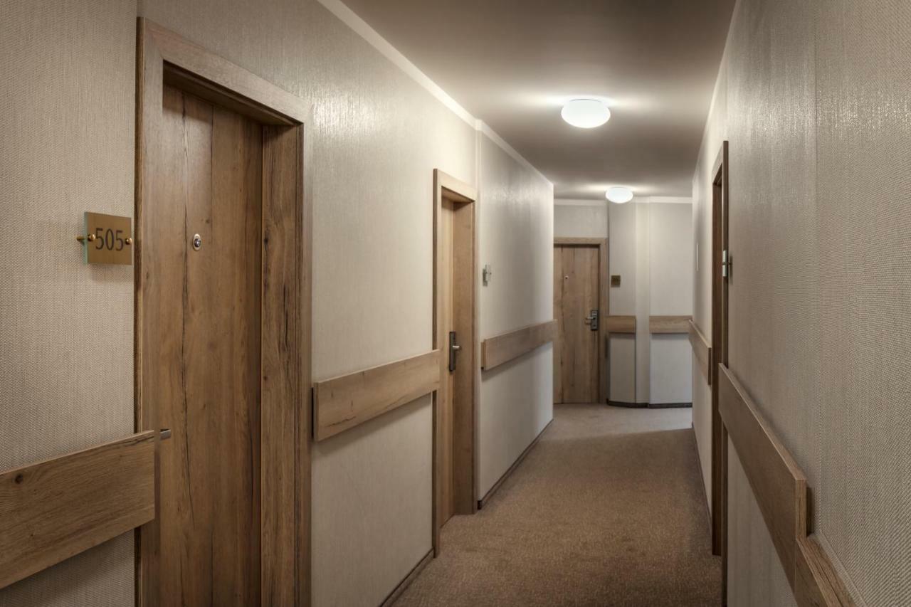 Astoria Hotel
