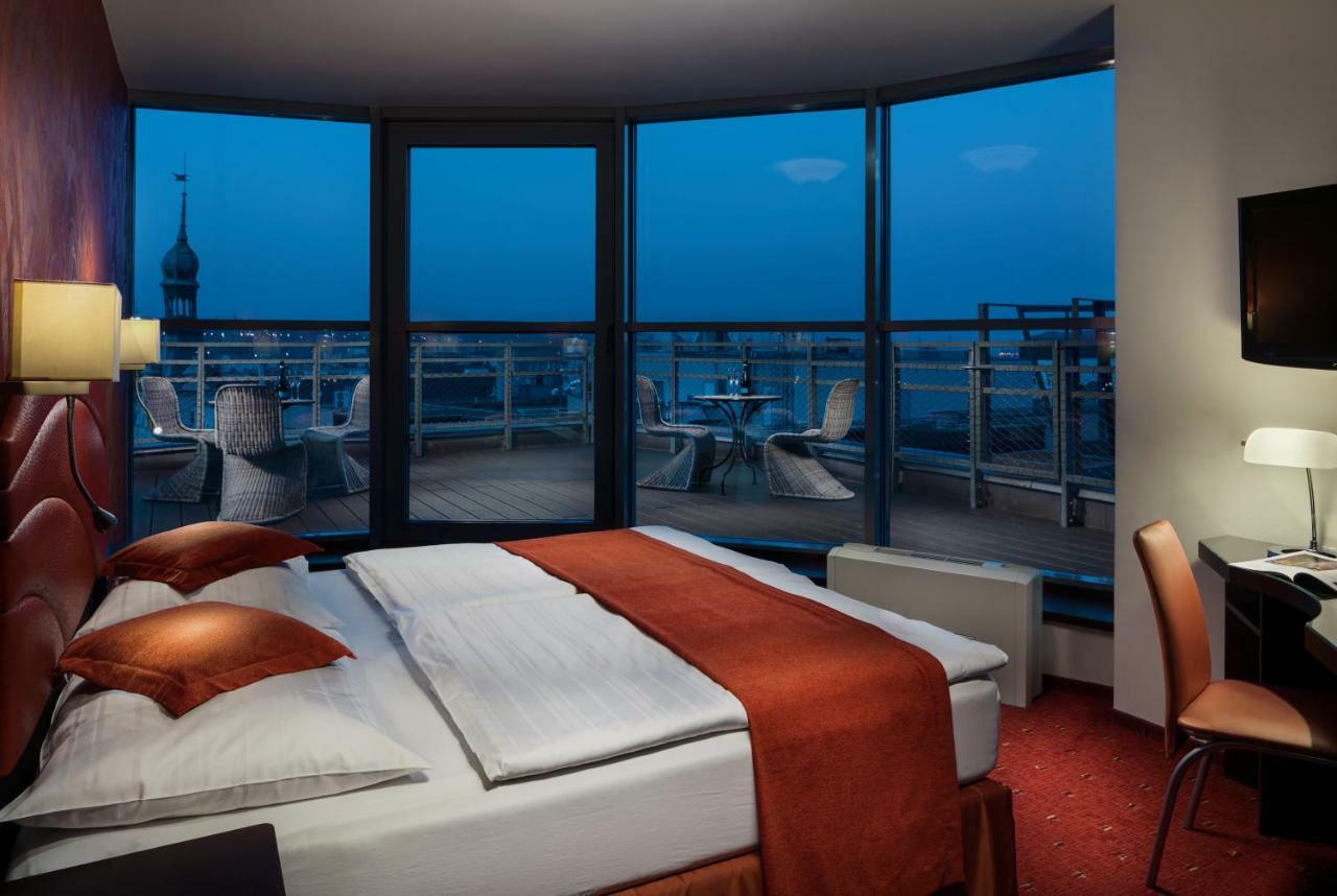 Hotel Astoria 4*