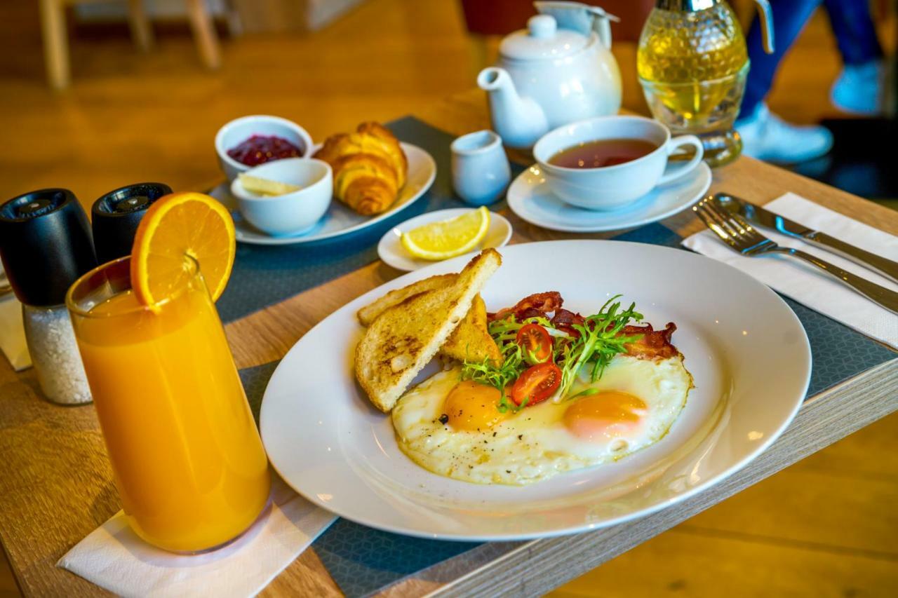 Hotel Plaza - Czech Leading 4*