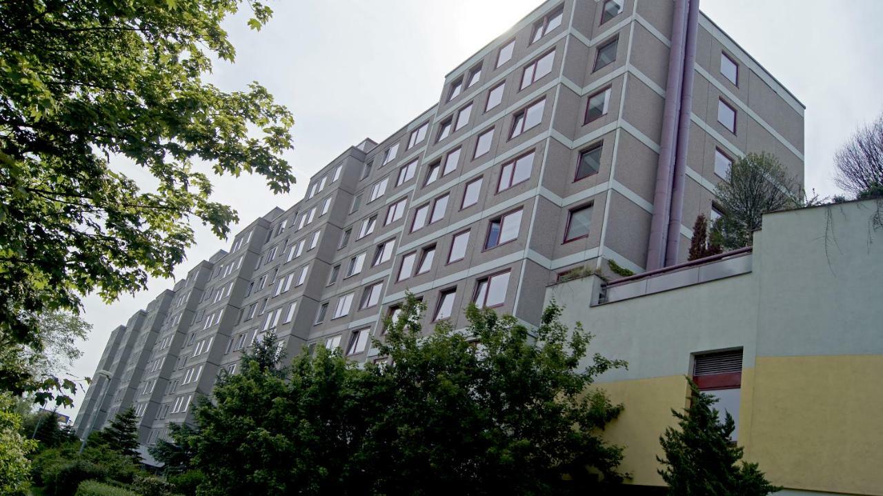 Km House Cerny Most Hostel Prague