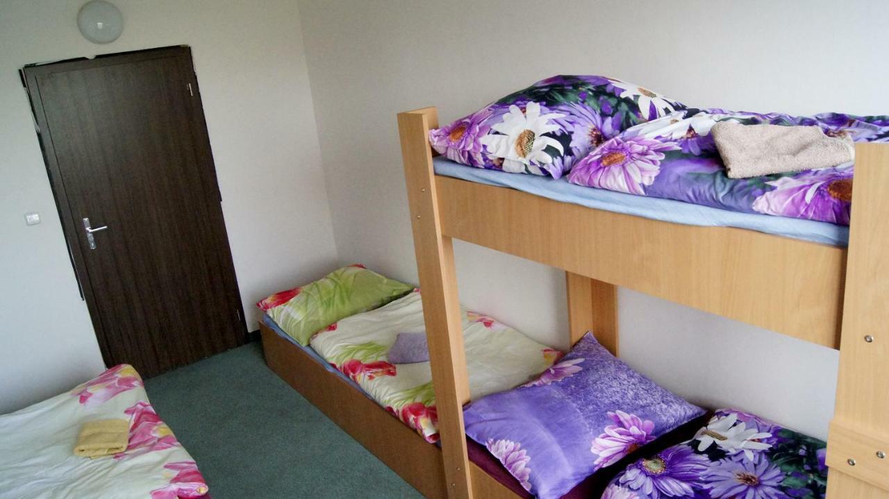 Hostel Km House Cerny Most Prague