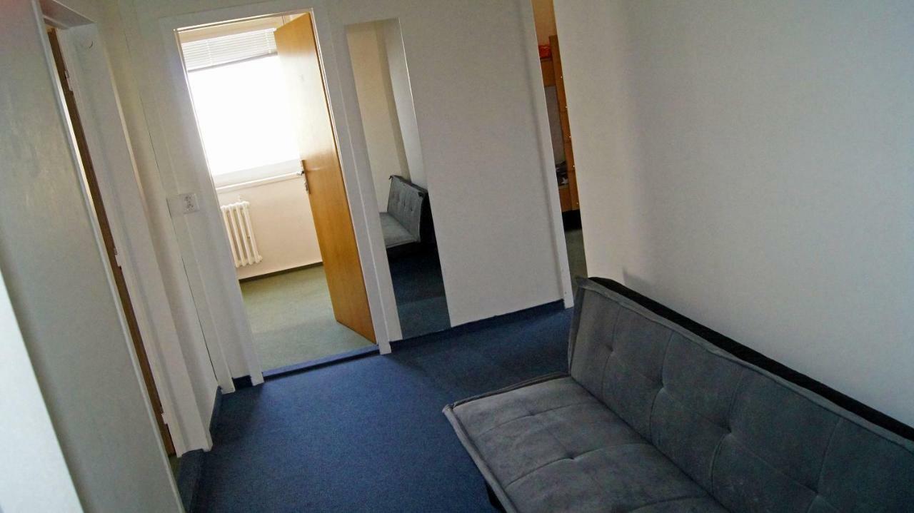 Hostel Km House Cerny Most *
