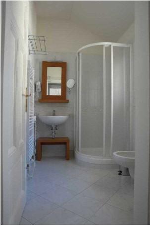 Hotel Emporio 4*
