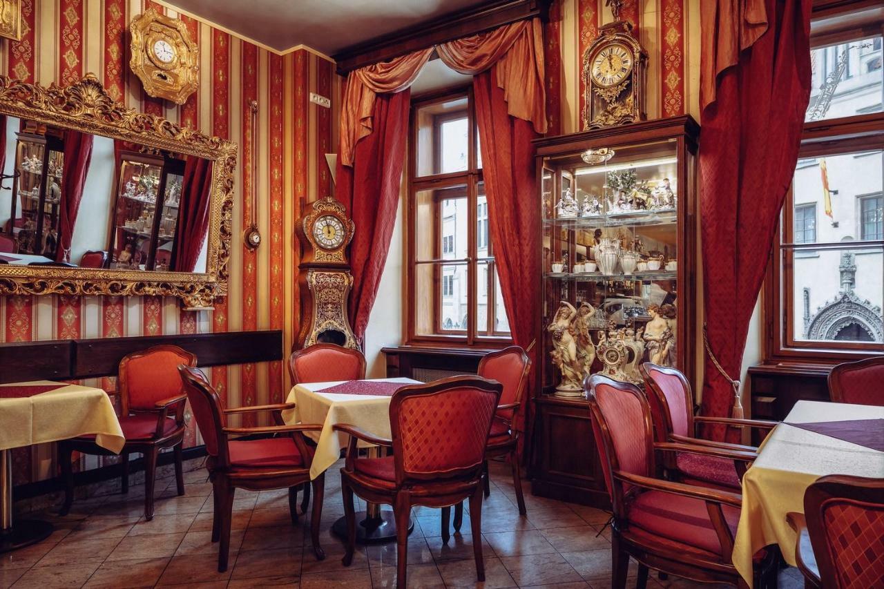 Hotel Grand Praga