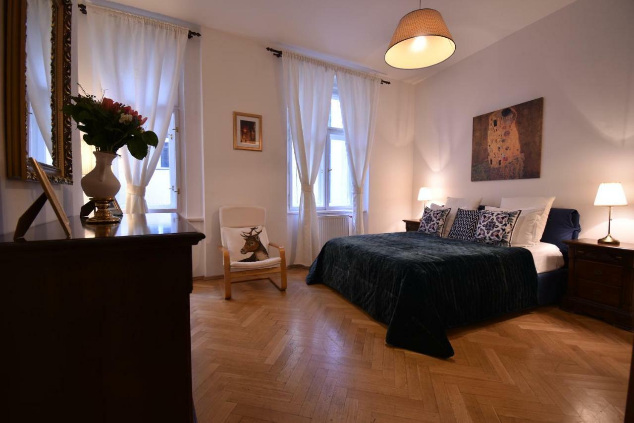 Appartement Cozy Flat By The Astronomical Clock Prague