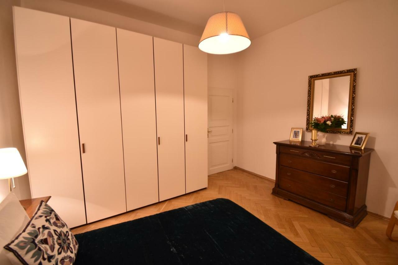 Cozy Flat By The Astronomical Clock Appartement *