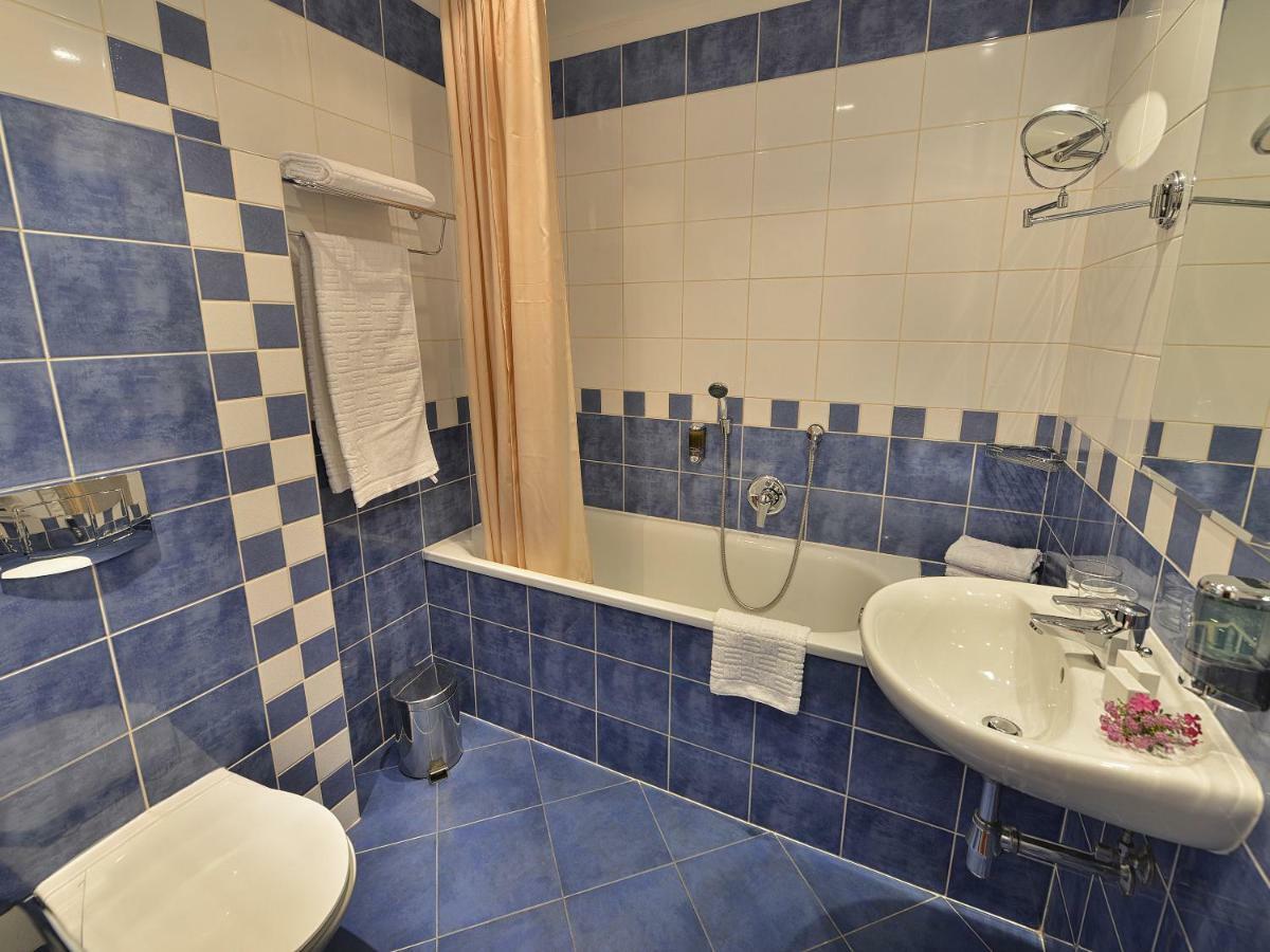 Ea Jeleni Dvur Castle 3* Prague