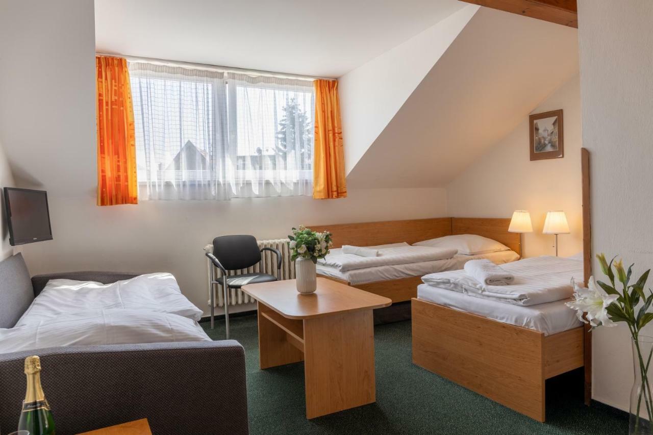 Kanarek 3* Prague