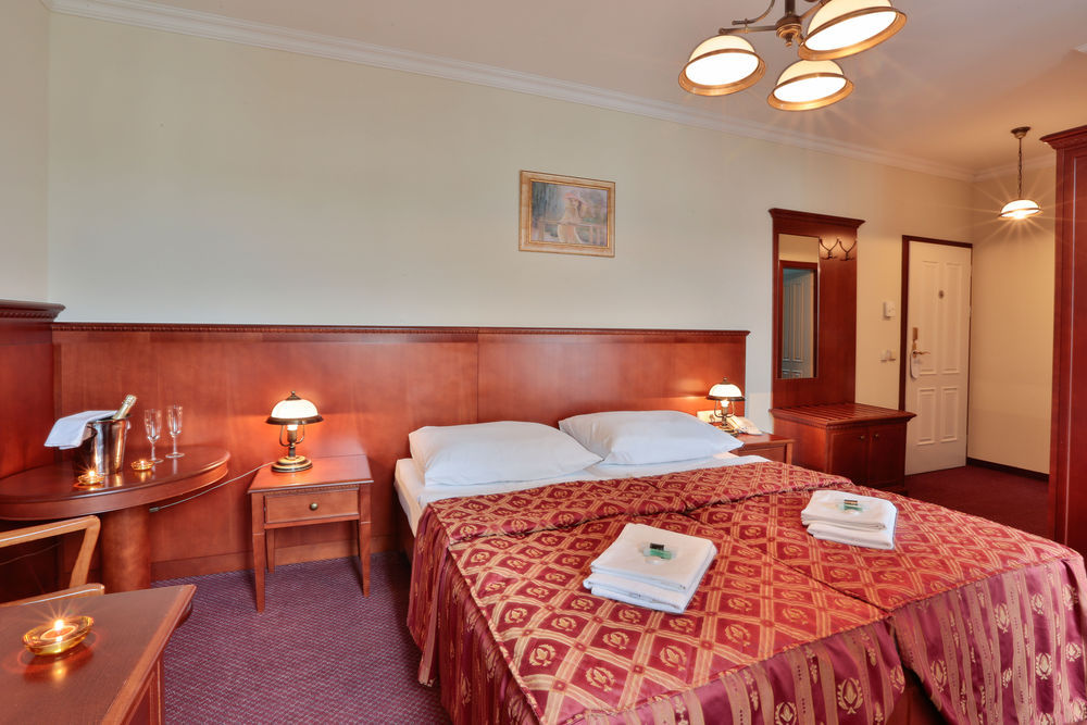 Arkada Hotel 4*