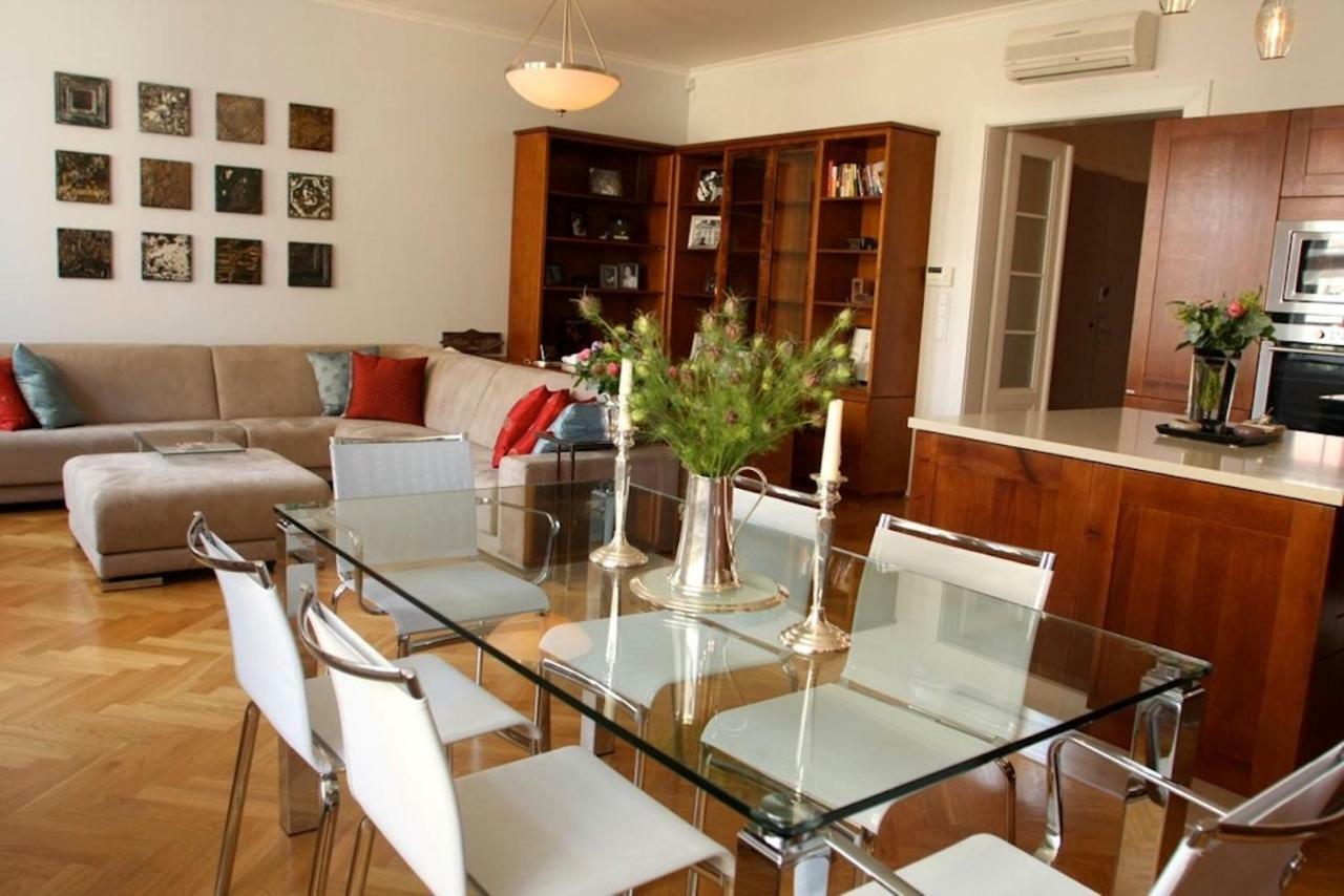 Daire Spacious Elegance In The Heart Of Old Town