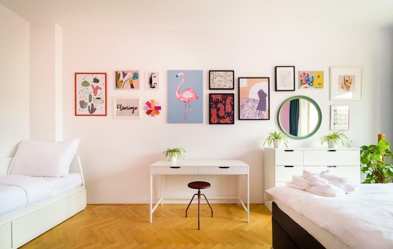 Michal&michael's Daire Prag
