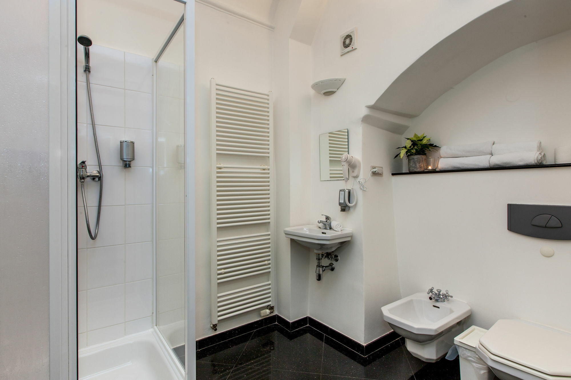 Otel Black Star 4*