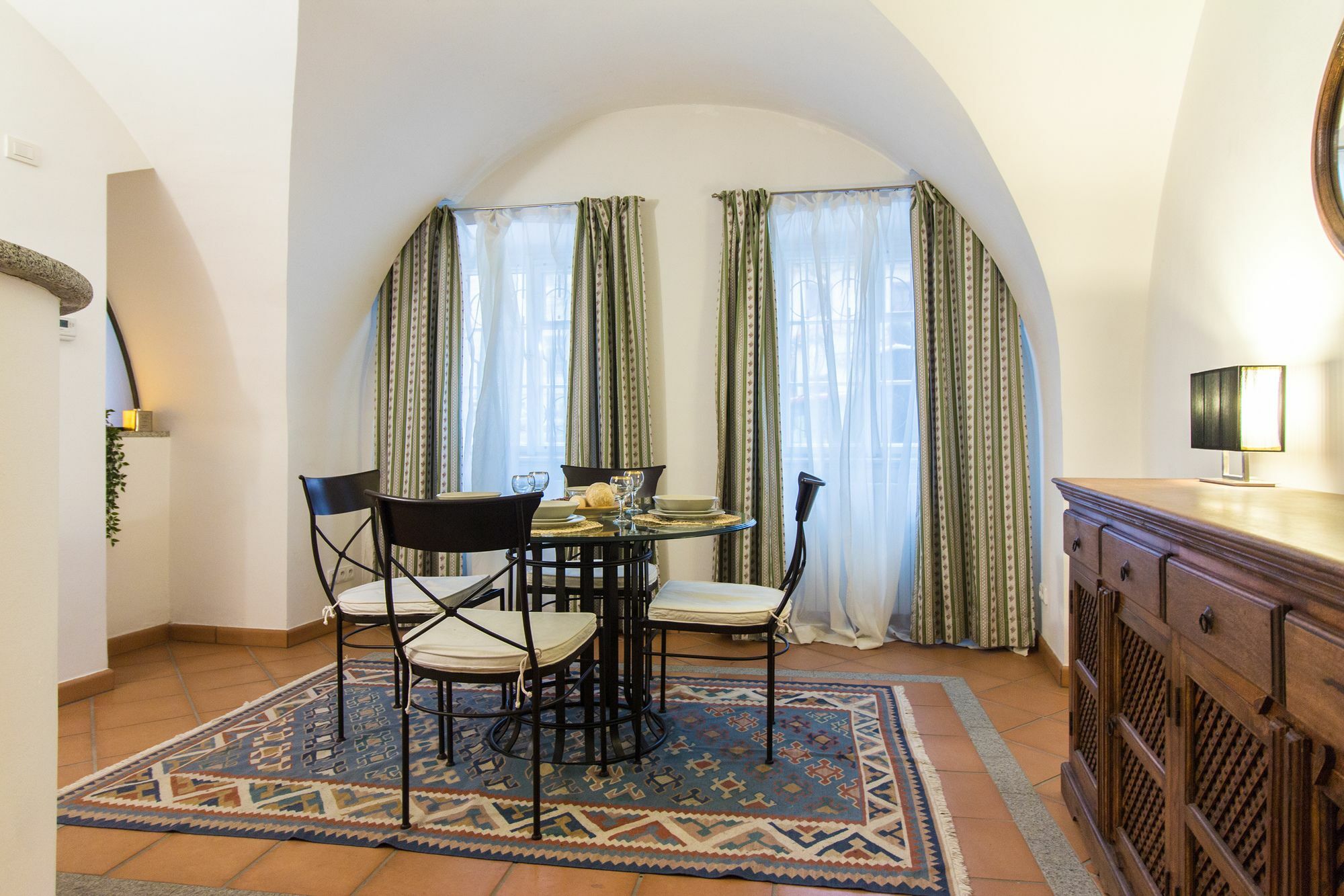 Attic Hroznova - Charles Bridge Apartment