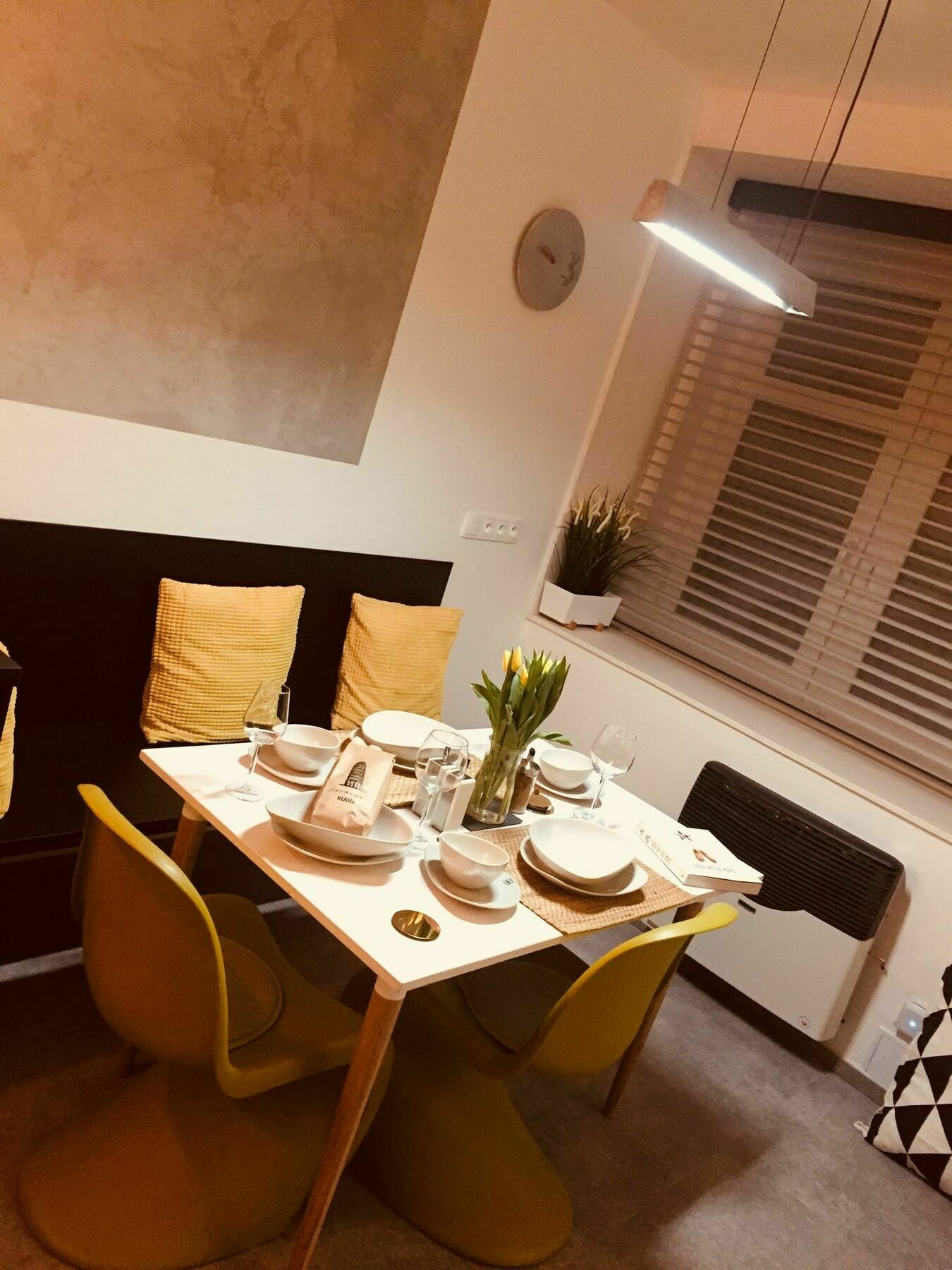 Design & Cozy Krizova Apartment *