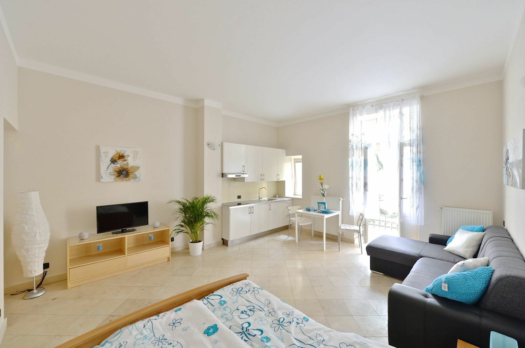 Legerova 33 Apart Otel Prag