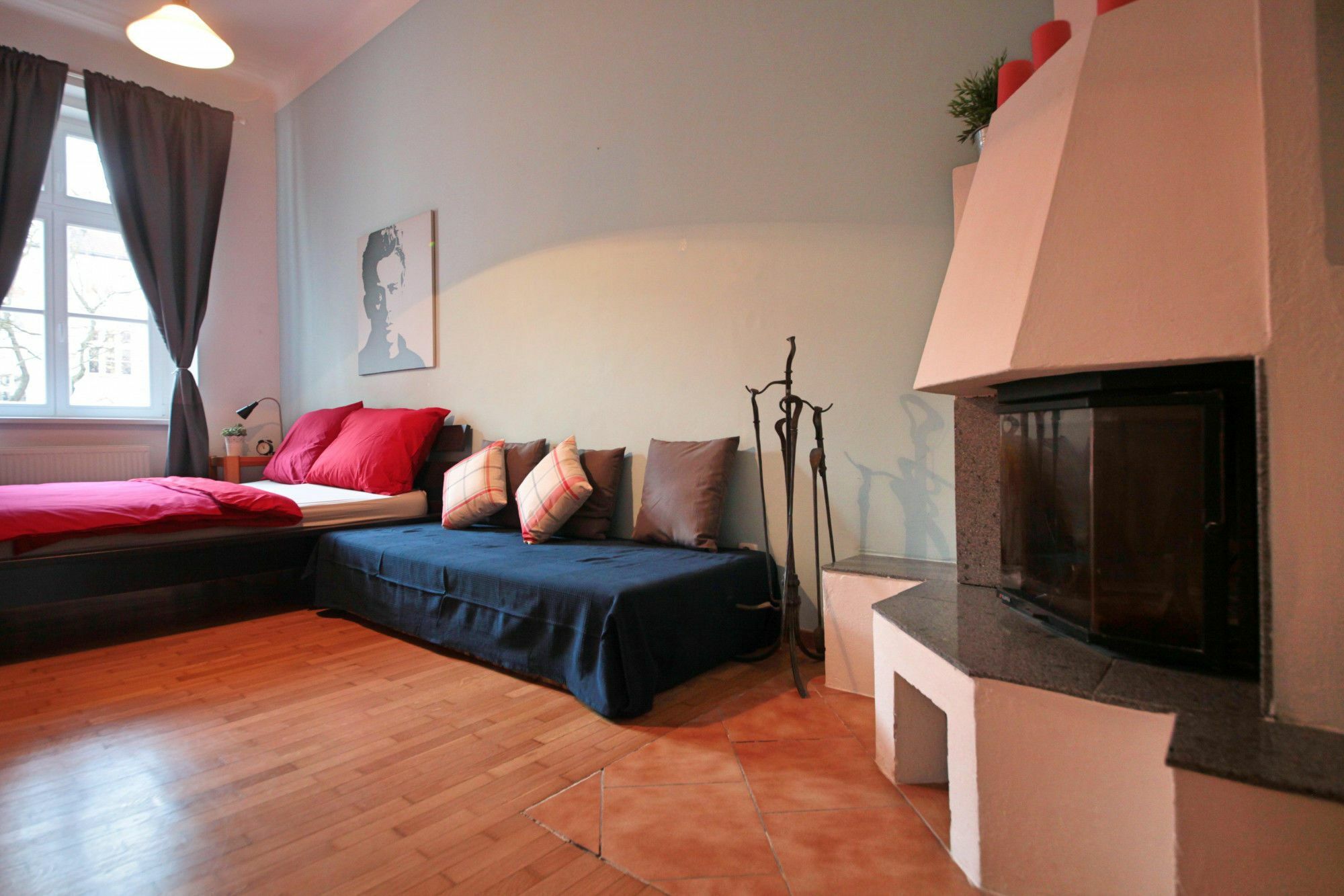 Tyrsova Flat *