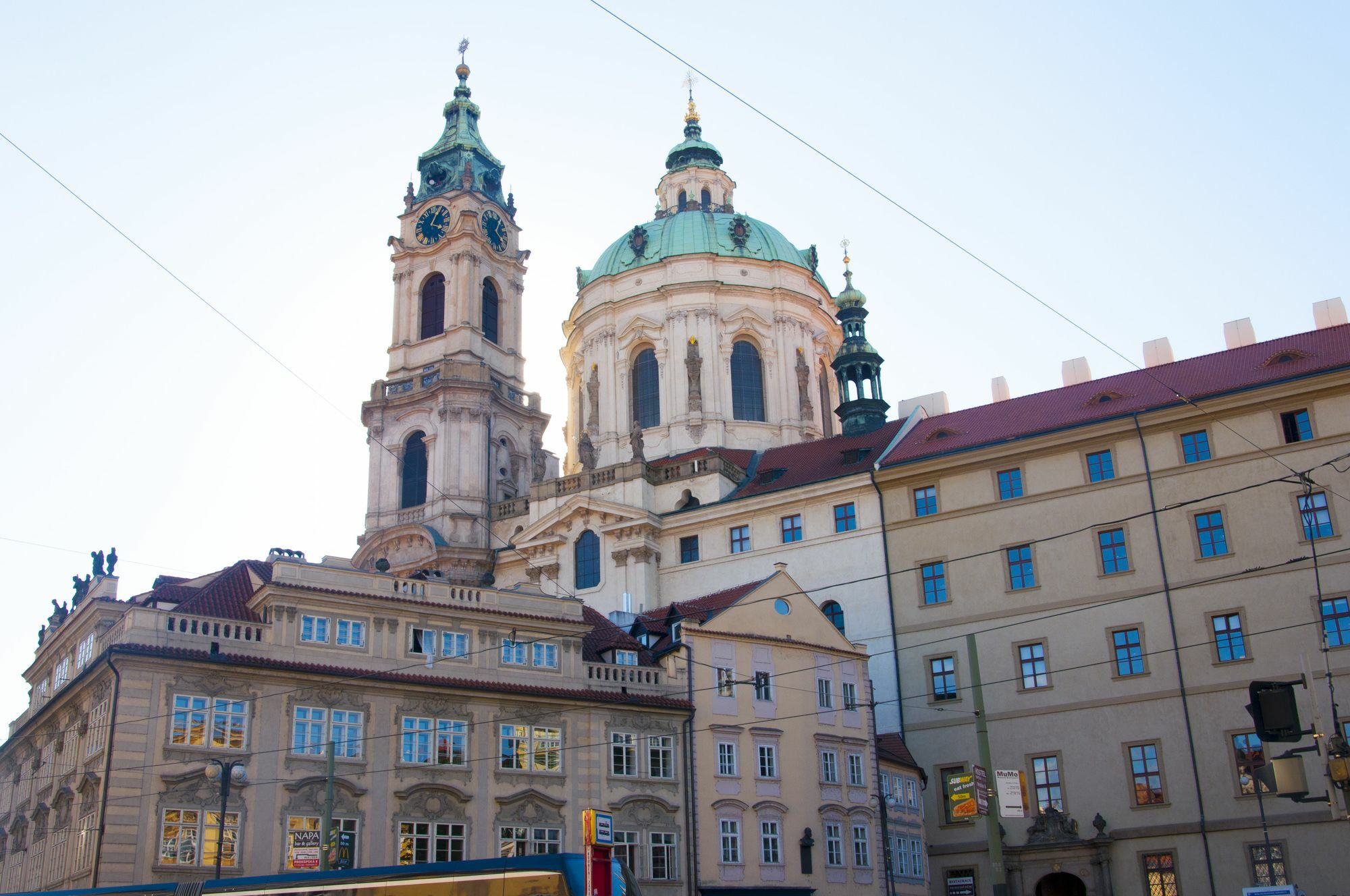 Daire Cherry Charm Prag