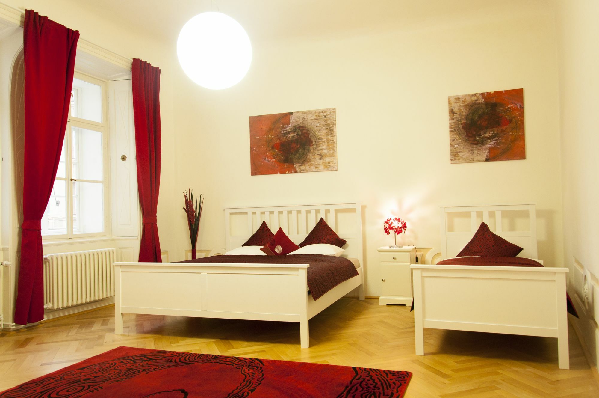 Cherry Charm Apartment *