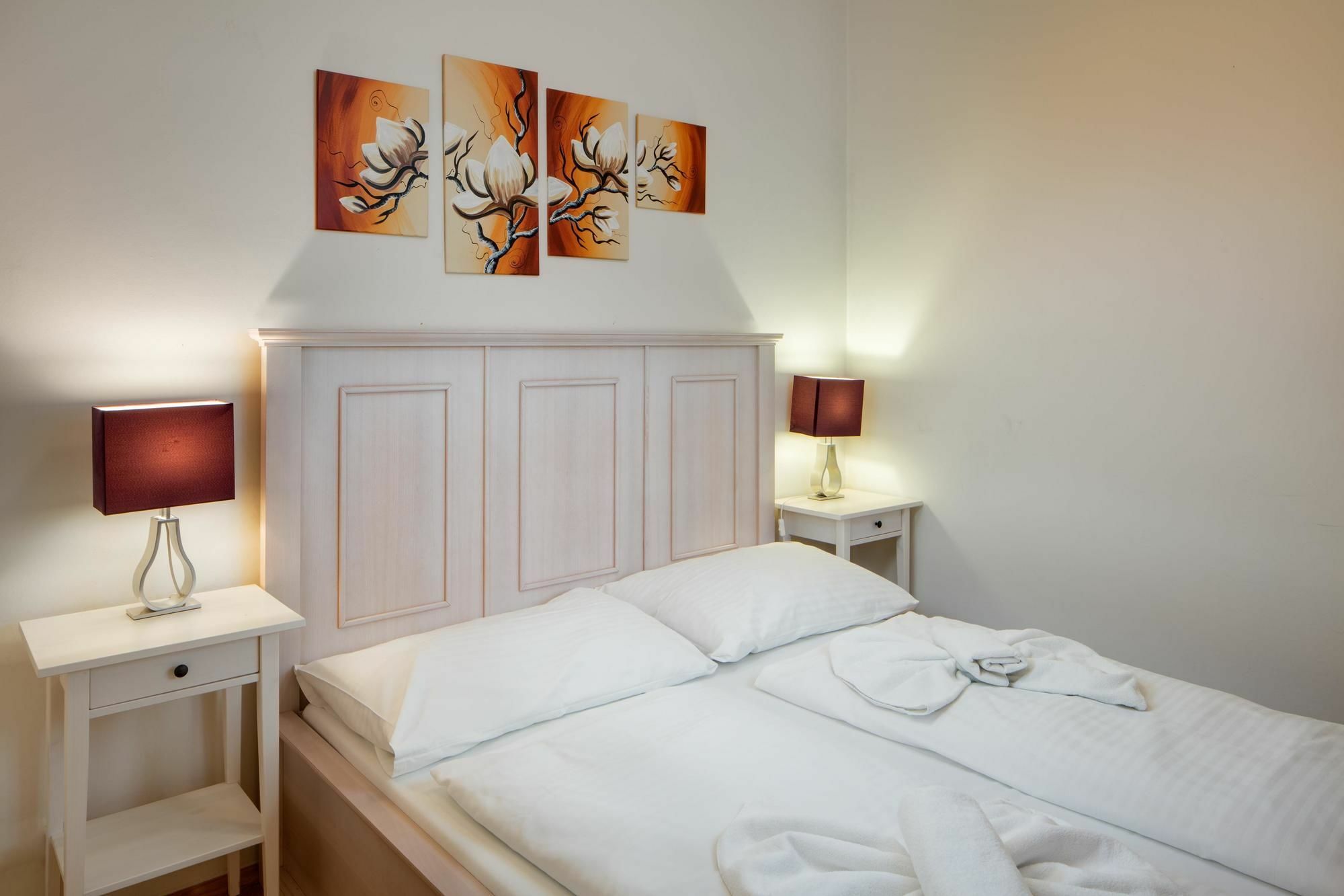 Charles Bridge Premium Residence Prague