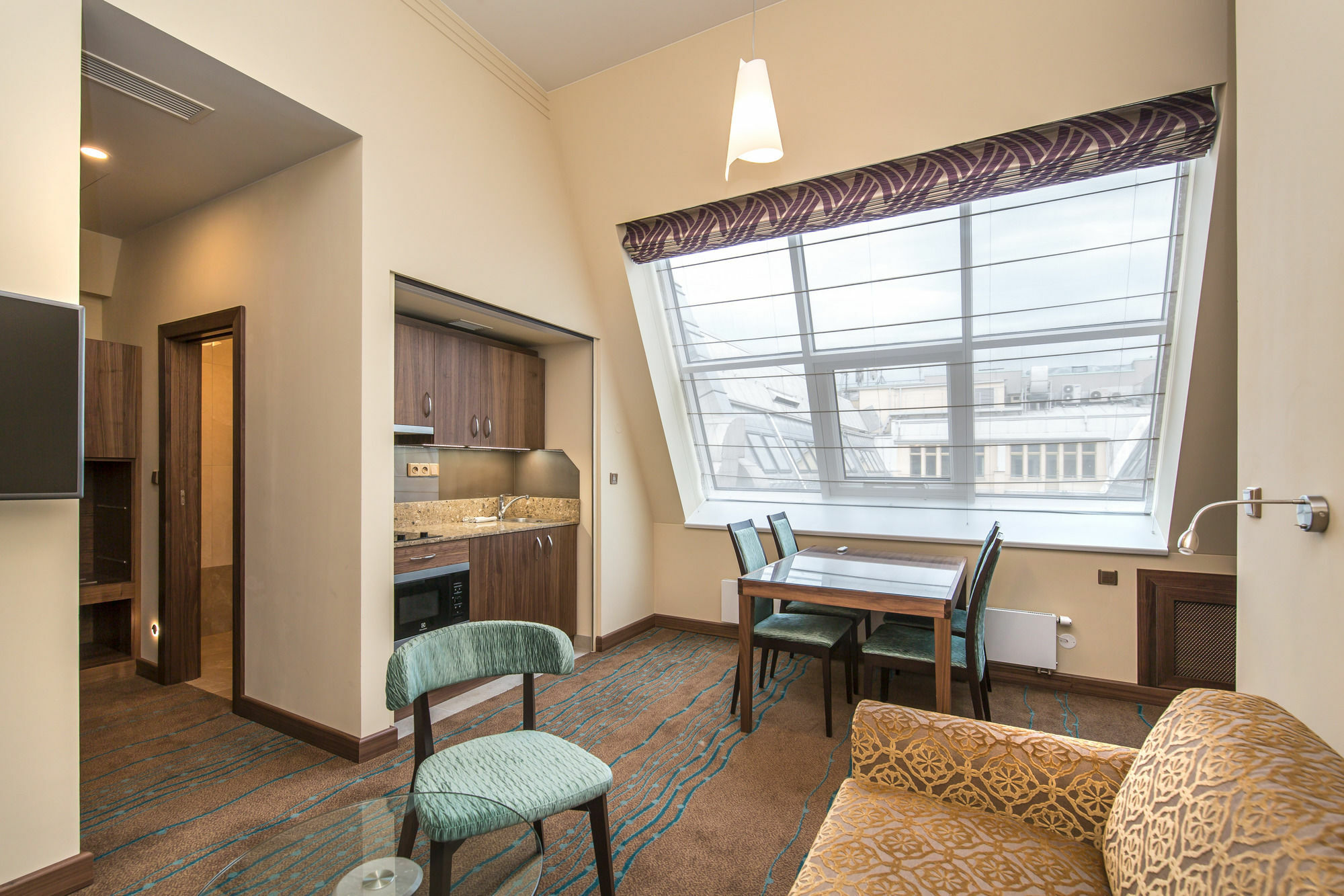 Merchant's Crown Hotel Prague
