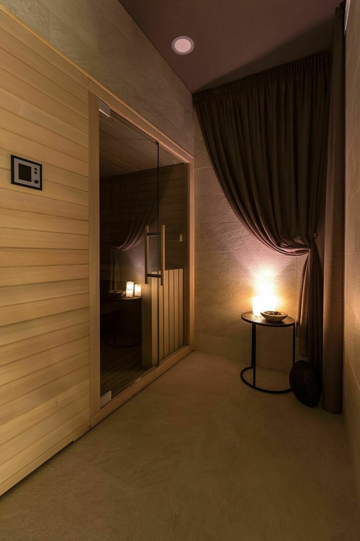 Merchant's Crown Hotel Prague