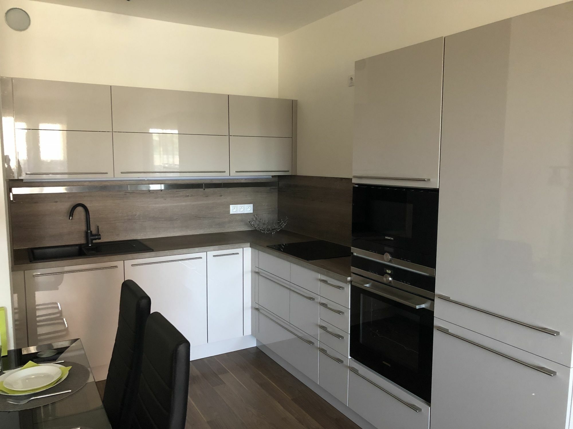 Apartment Deluxe *