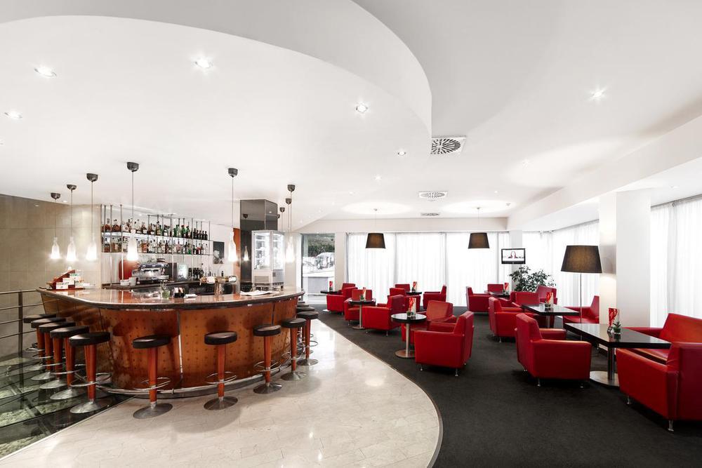 Otel Occidental 4*
