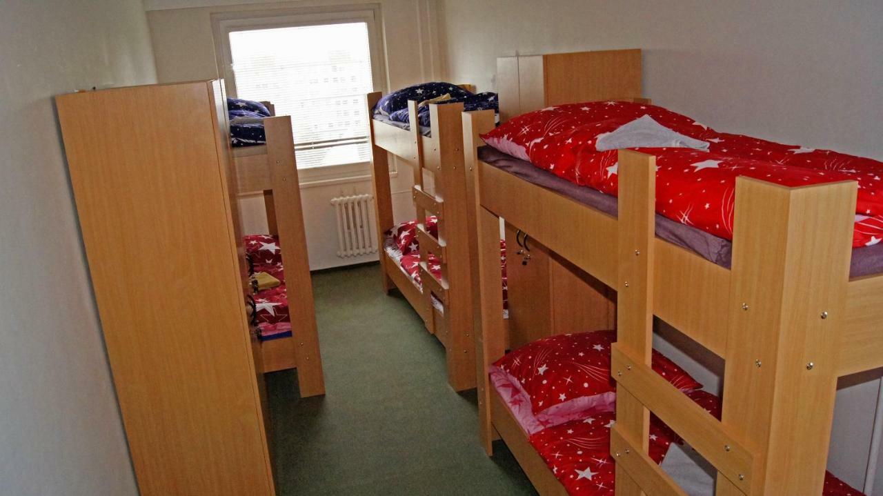 Km House Cerny Most Hostel *
