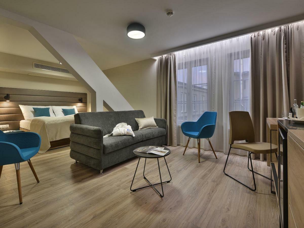 Ea New Town Hotel 4*