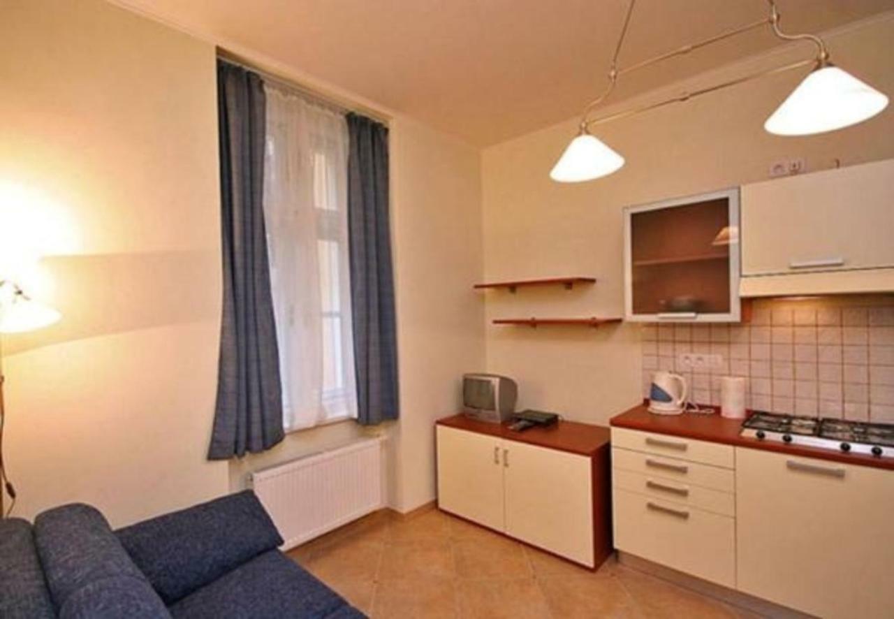 New And Fully Equipped Apartement Plzenska 26 * Prague