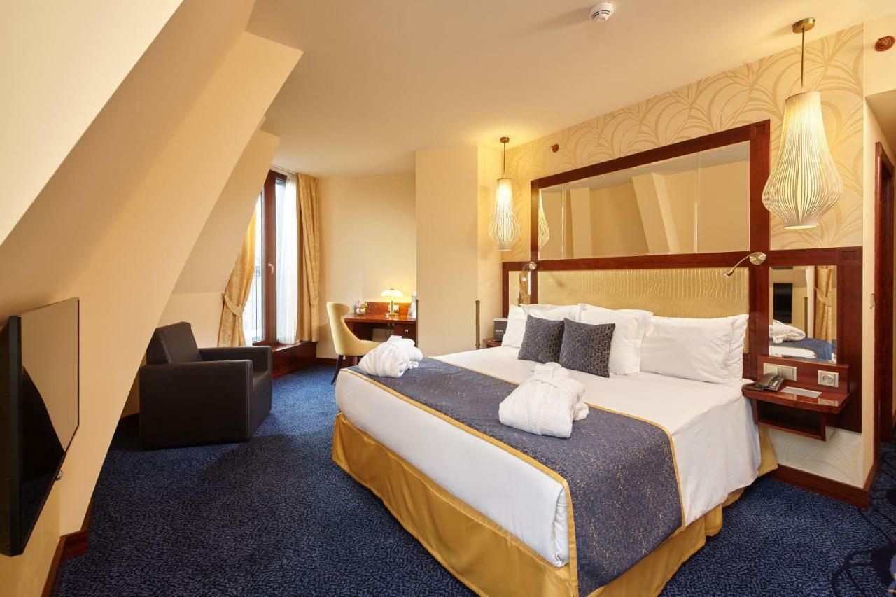 Otel Occidental Wilson 5*